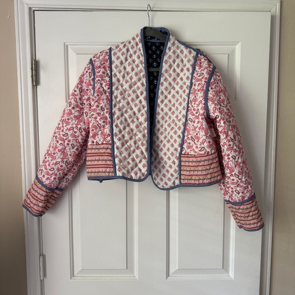 Reversible Quilted Cropped Patterned Jacket - Picture 9 of 13
